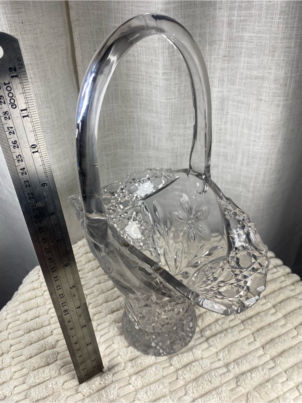 Vintage Crystal Glass Bride’s Basket Vase Flower Etched Starburst Base 11.5” - Picture 12 of 14